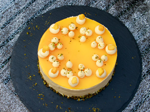 Maracuja-Mango-Sahne-Mousse-Torte bestellen Konditorei Nidderau für Hochzeiten, Geburtstage in Wetteraukreis und Main-Kinzig-Kreis, Altenstadt, Bruchköbel, Karben, Niddatal, Schöneck, Wöllstadt, Bad Vilbel/ Homburg/ Nauheim, Wetterau, Büdingen, Florstadt, Frankfurt, Friedberg, Glauburg, Hanau, Hammersbach, Maintal, Neuberg, Niederdorfelden, Oberdorfelden